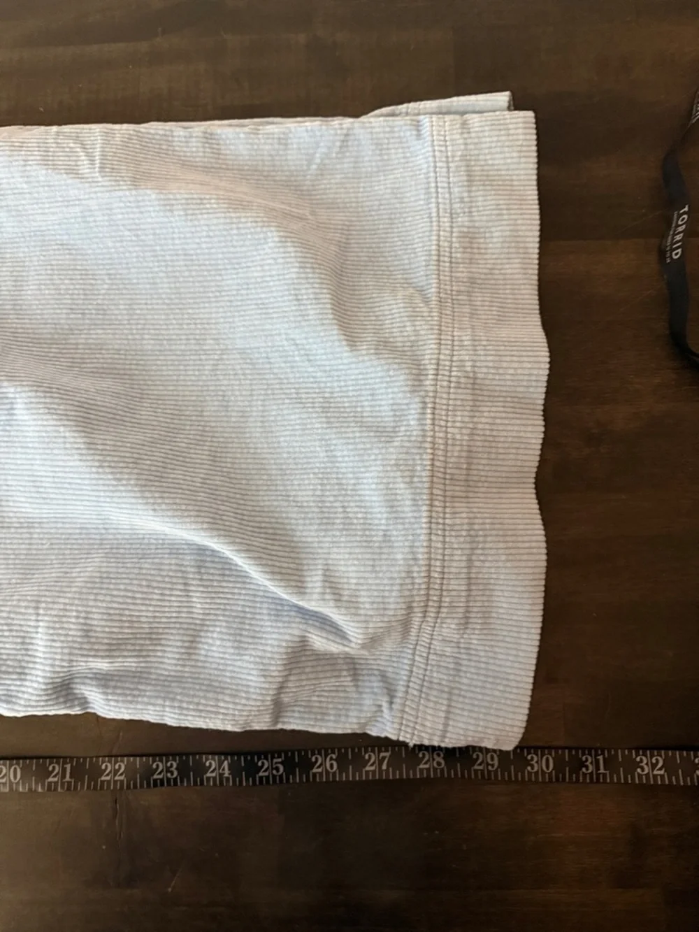 American Eagle Baby Blue Corduroy Wide Leg Cargo Pants Size 18 NWT - Picture 6 of 6